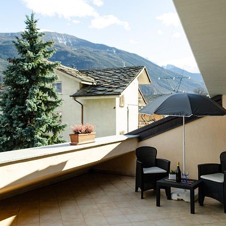 Sarre Skyline Apartment - Relax In Valle D'Αόστα Εξωτερικό φωτογραφία